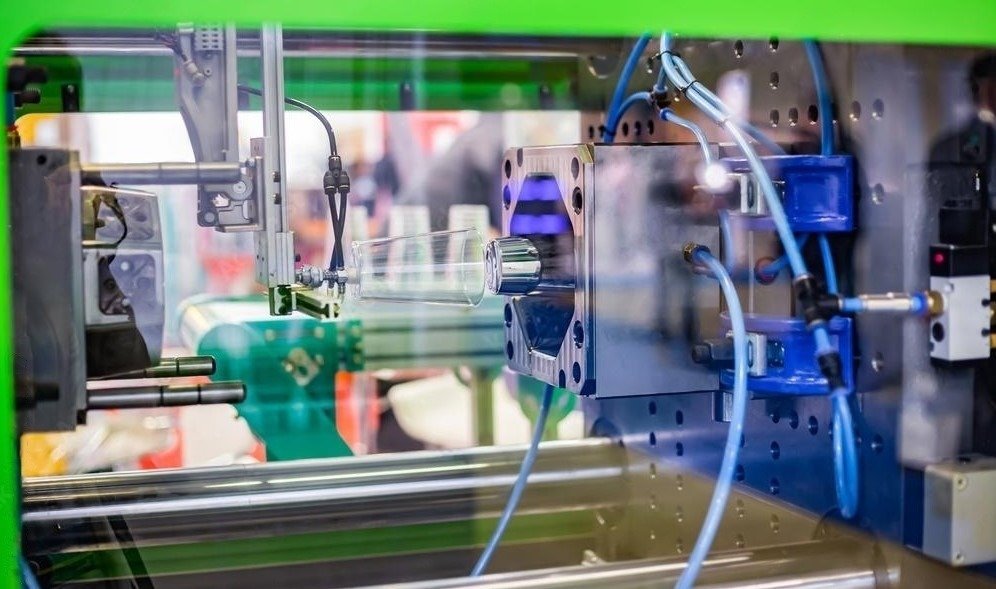 Auxilink-One Stop Solution For Auxiliary Machines For Plastic Industry.